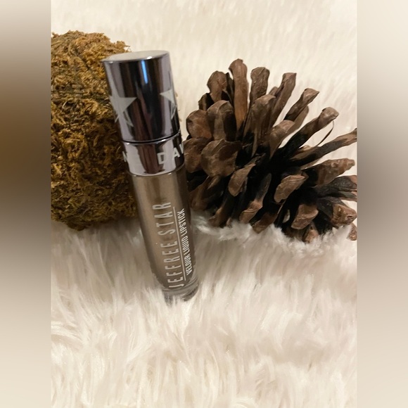 Jeffree Star Velour Liquid Lipstick - Picture 8 of 9